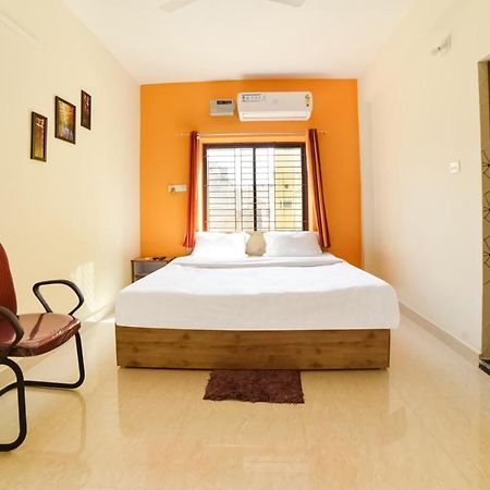 Oyo Home Shining Crystal Near Airport Bhubaneswar Esterno foto